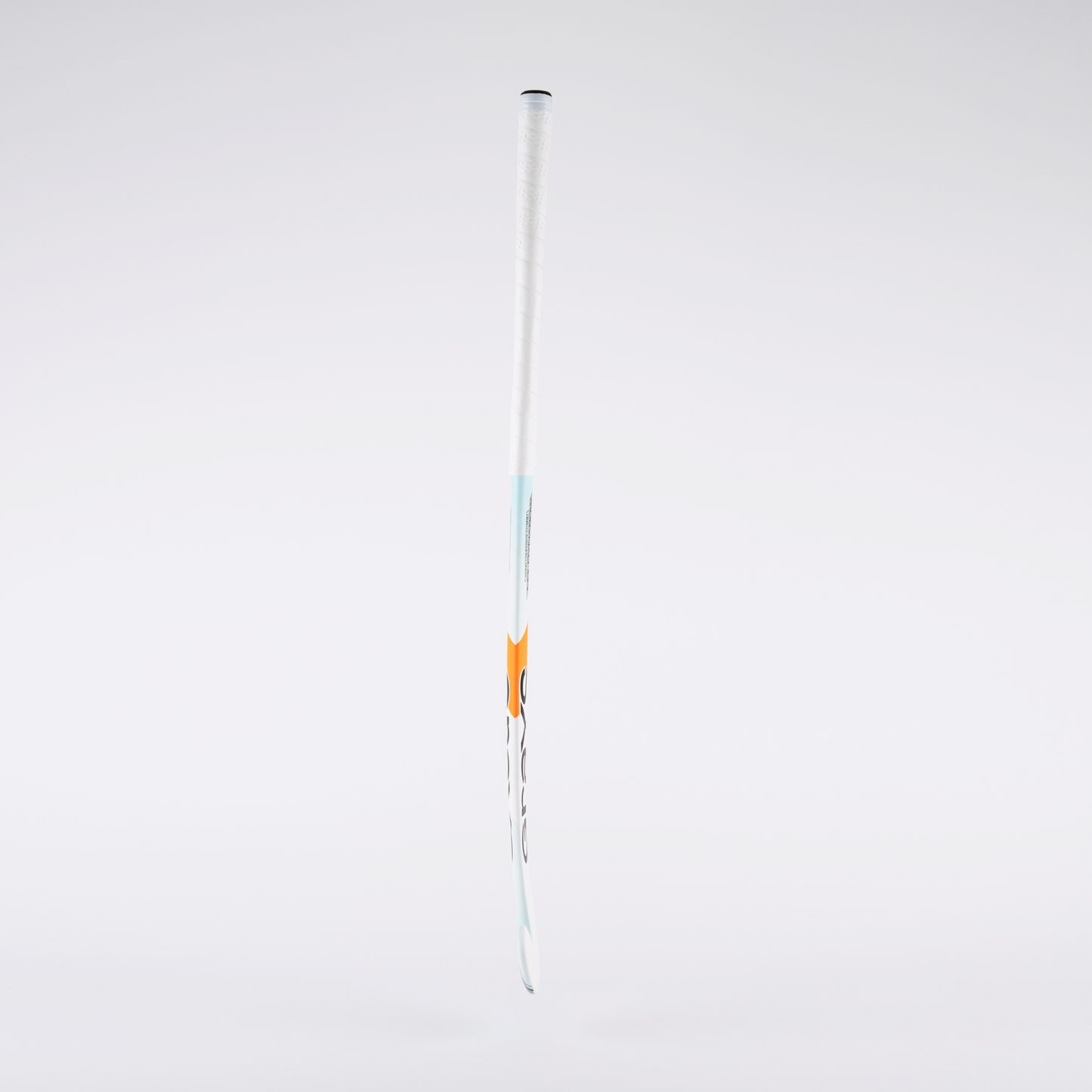 grays-100i-indoor-ultrabow-white-sky-6.png