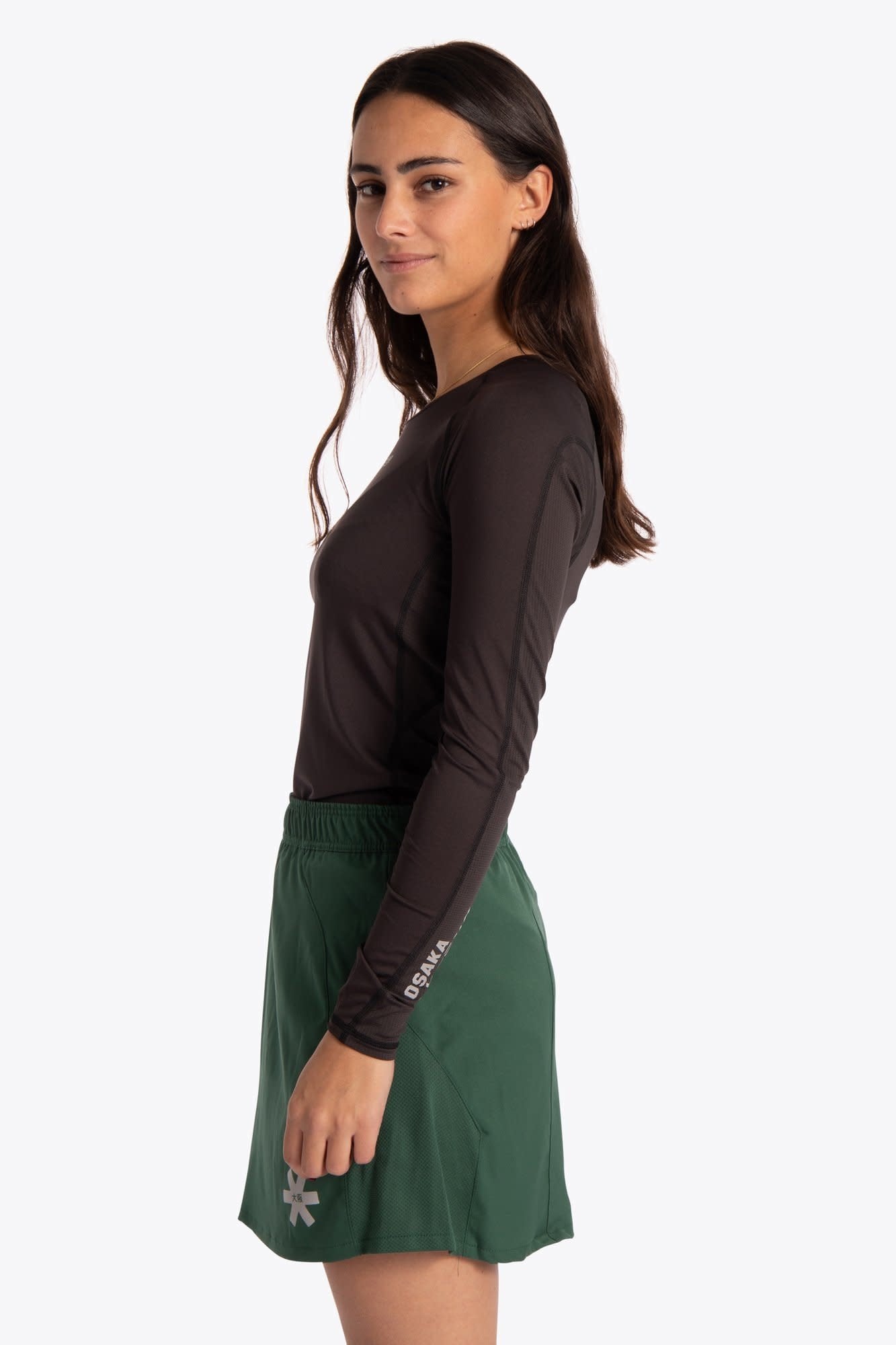 osaka-baselayer-women-black-3.jpg