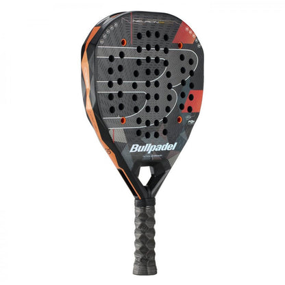 BullpadelNeuron02EdgePadelracket4.jpg