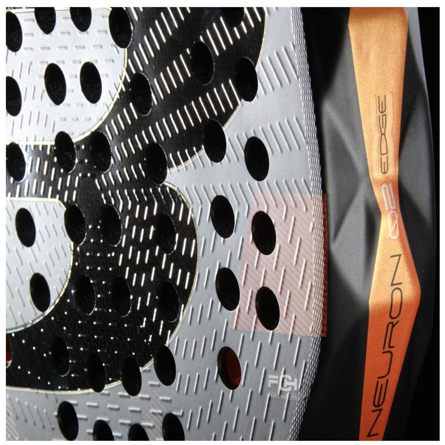 BullpadelNeuron02EdgePadelracket5.jpg