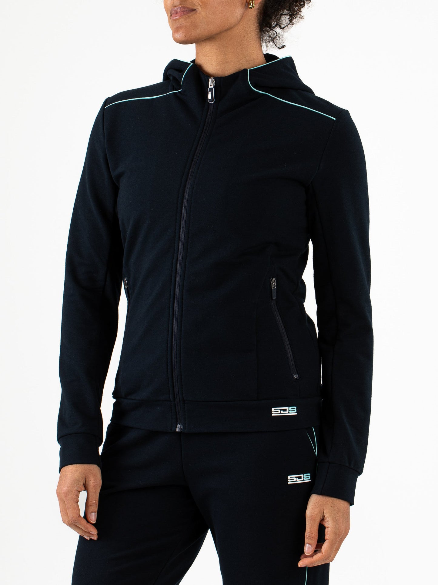 Francisca-Ladyhoodedjacket-B001-1-Voor.jpg