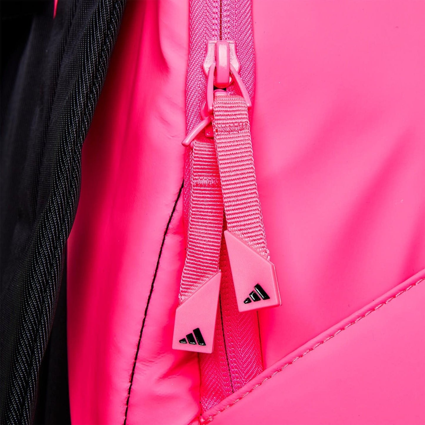 adidas-vs-6-backpack-black-pink-5.jpg