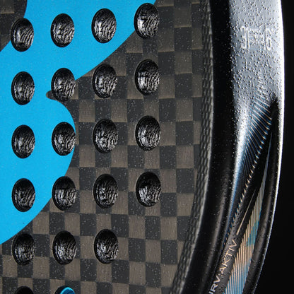 bullpadel-vertex-05-hybride-26-12k-carbon-padelrac_3f09b547-e66e-44f8-b98e-4b0a470e081d.jpg