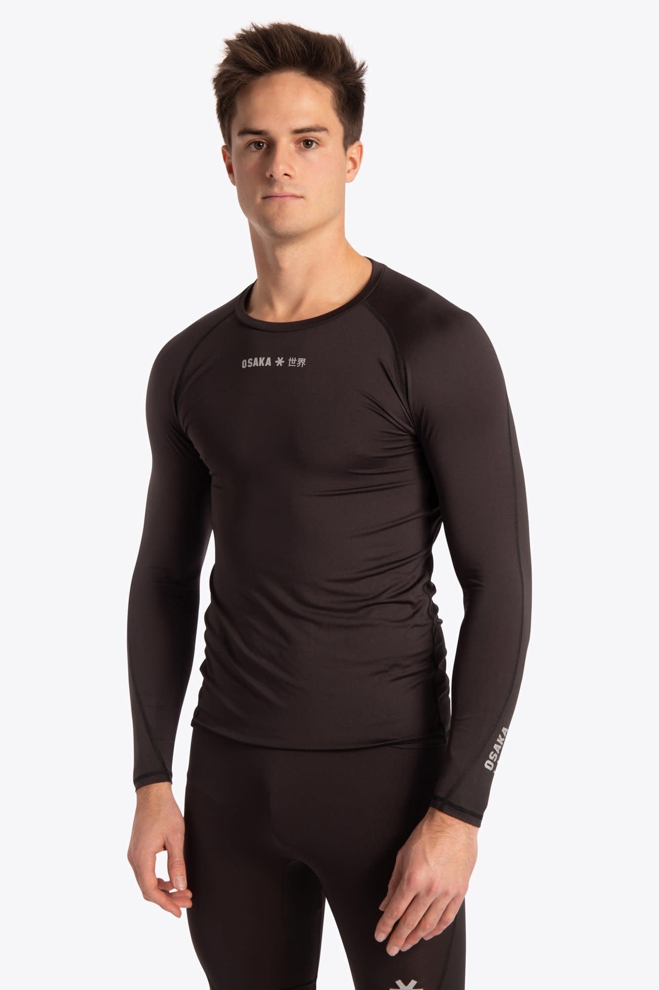 osaka-baselayer-men-black-1_5b30be6d-b144-486a-a2e4-dd640b5eed6a.jpg