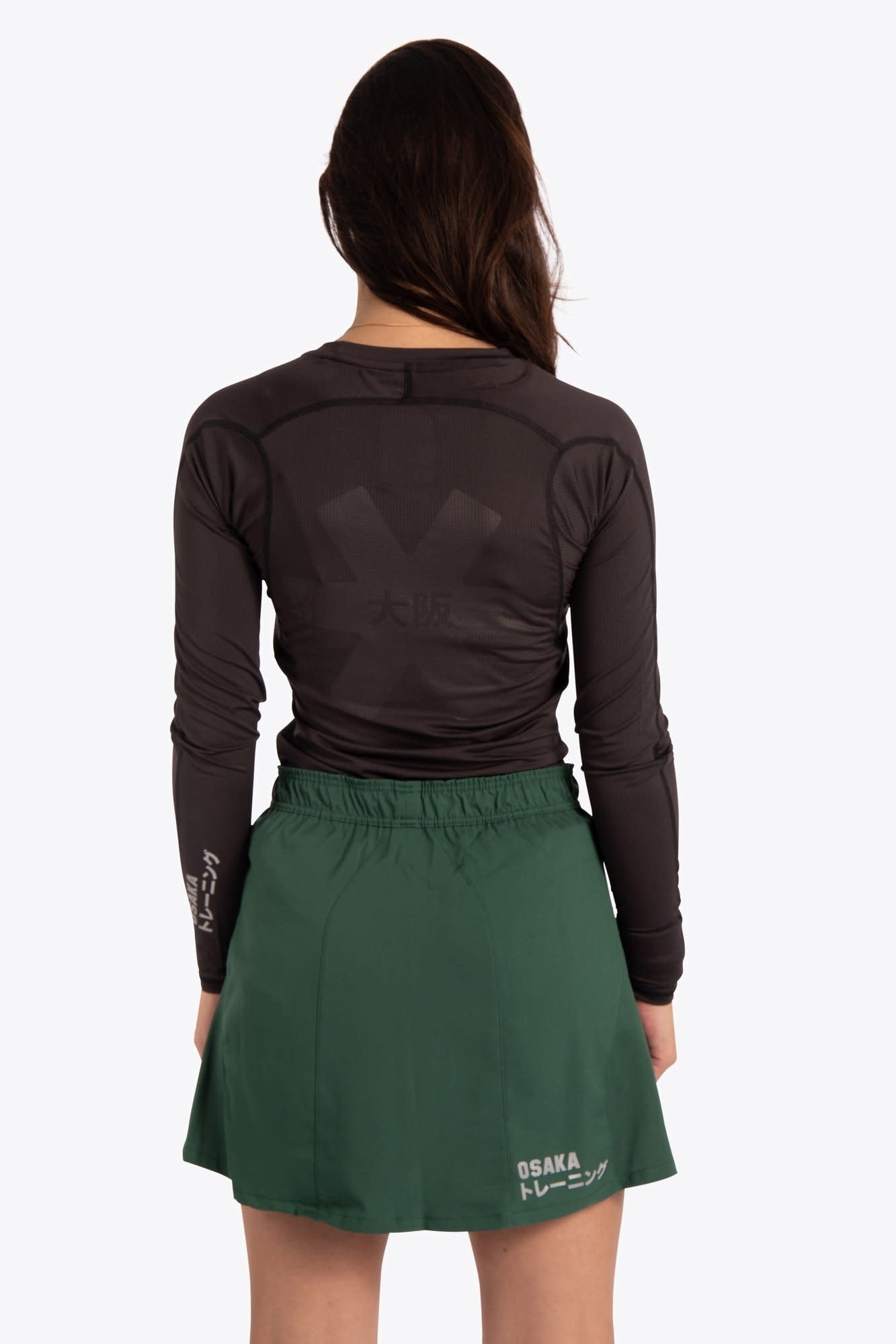 osaka-baselayer-women-black-2.jpg