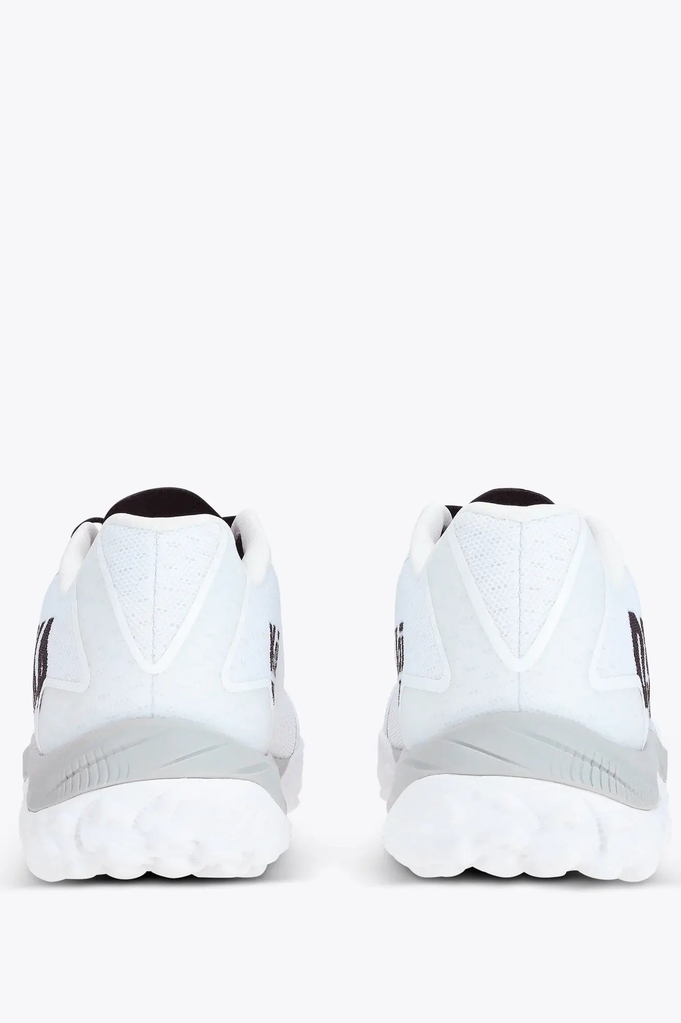 osaka-kai-mk1-iconic-white-5.webp
