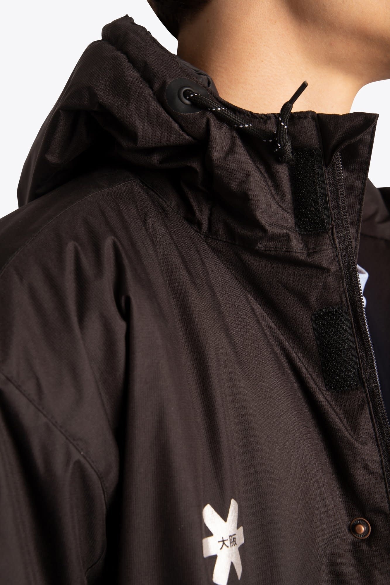 osaka-stadium-jacket-black-5.jpg