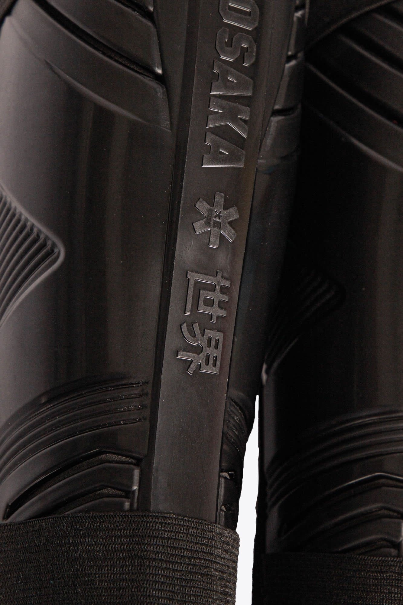 shinguards-black-3.jpg